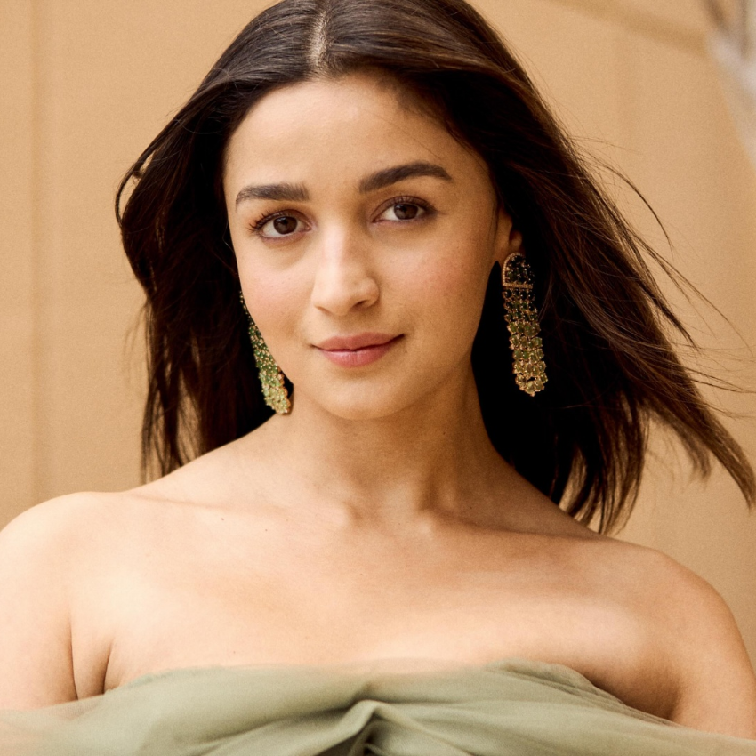 Aalia Bhatt Aalia Bhatt in.pinterest.com Alia Bhatt Download HD Wallpaper
